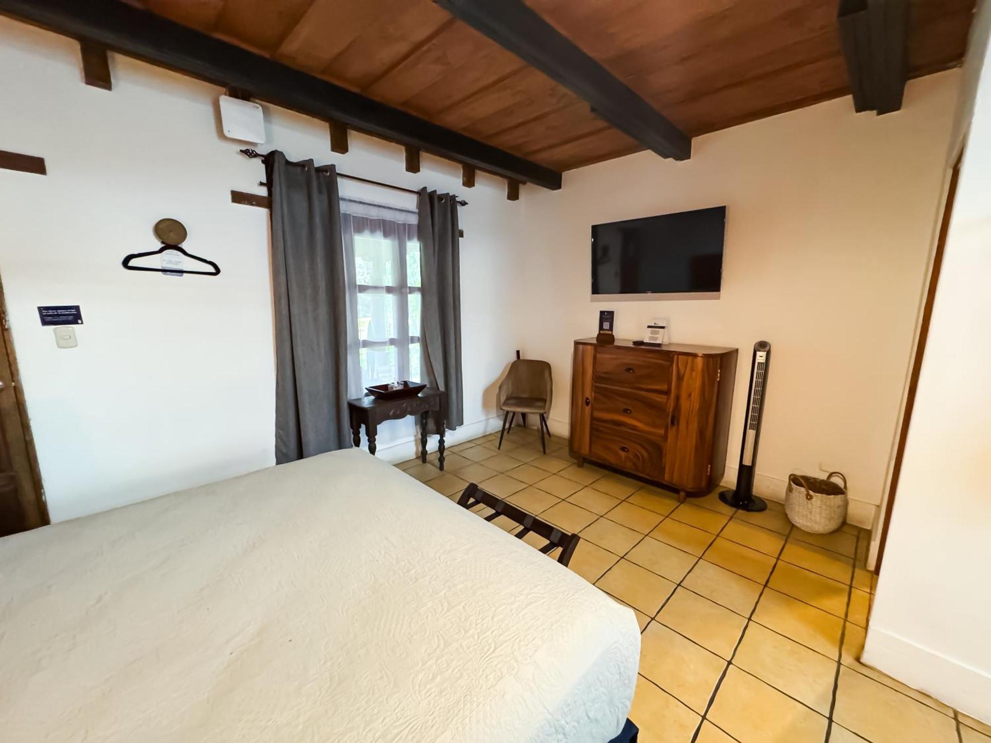 Hotel Cacique Real Antigua Room photo