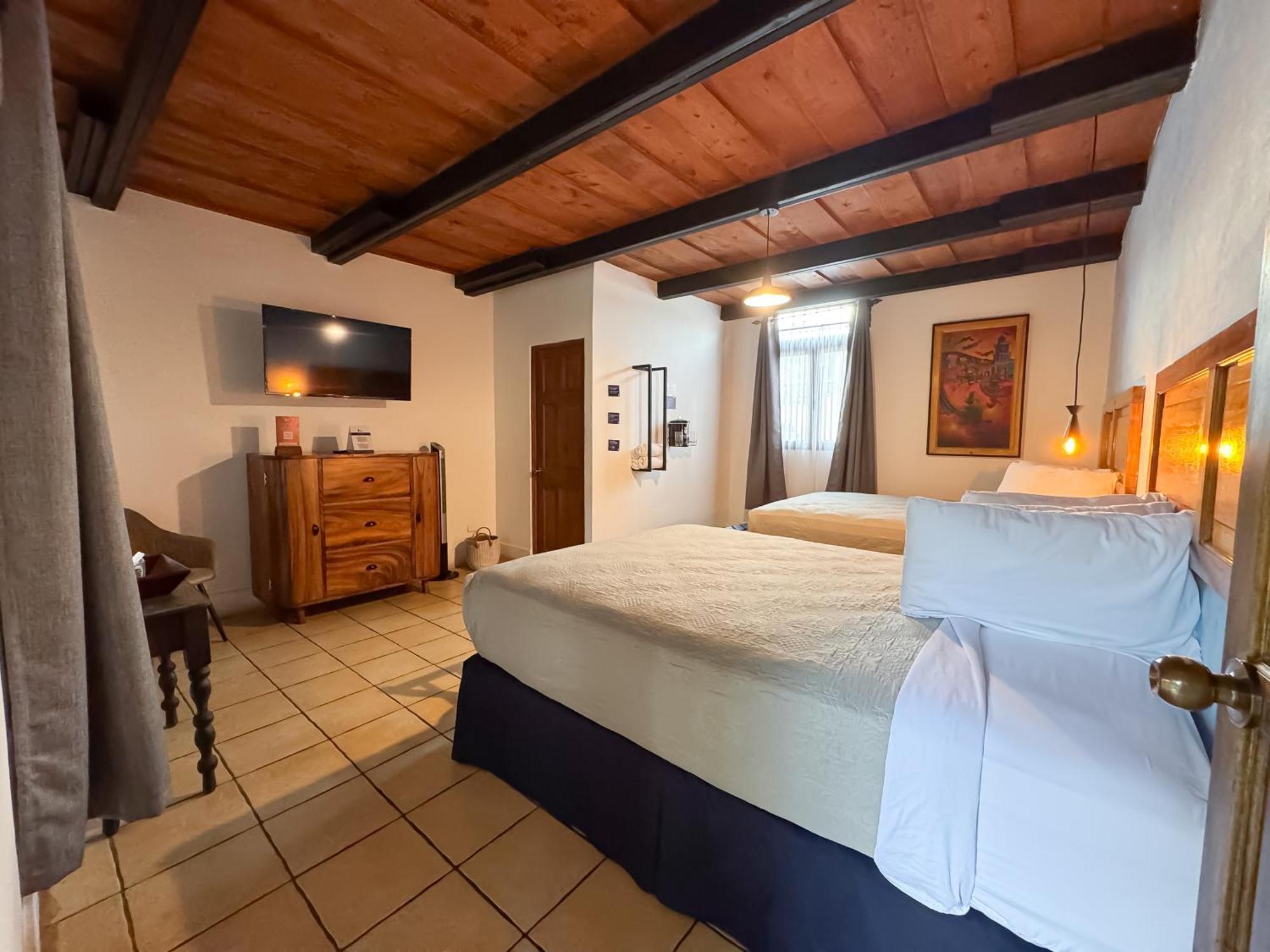 Hotel Cacique Real Antigua Room photo